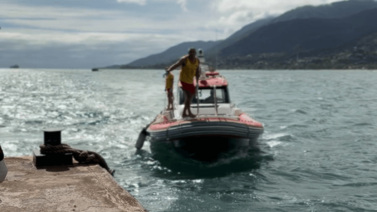 Após 3 dias desaparecida, mulher é resgatada viva a 16 km de Ilhabela