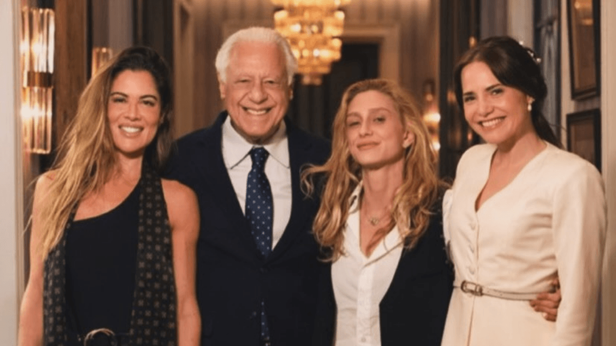 Amora Mautner causa polêmica ao postar prints criticando novelas da Globo