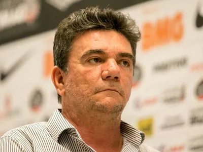 Andrés Sanchez vai à Justiça para tentar reverter expulsão do Corinthians