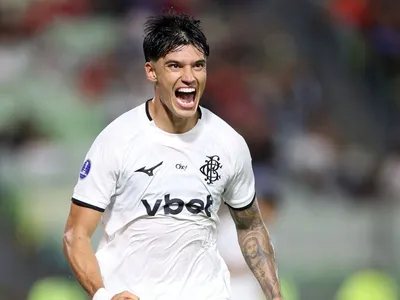 Botafogo vira sobre o Caracas e avança como líder geral na Sul-Americana