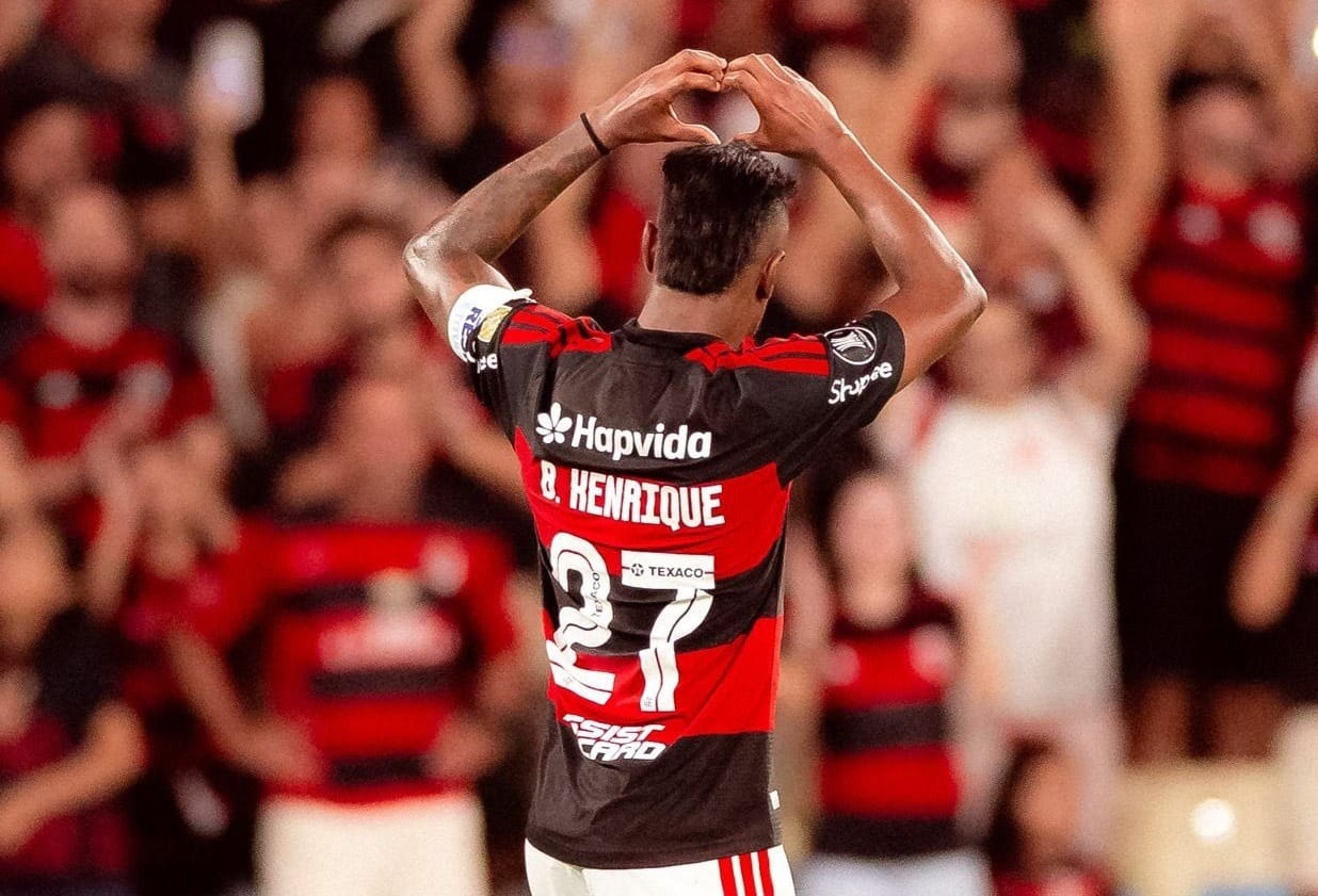 Flamengo vence Coritiba e Bruno Henrique exalta elenco: "Grupo qualificado"