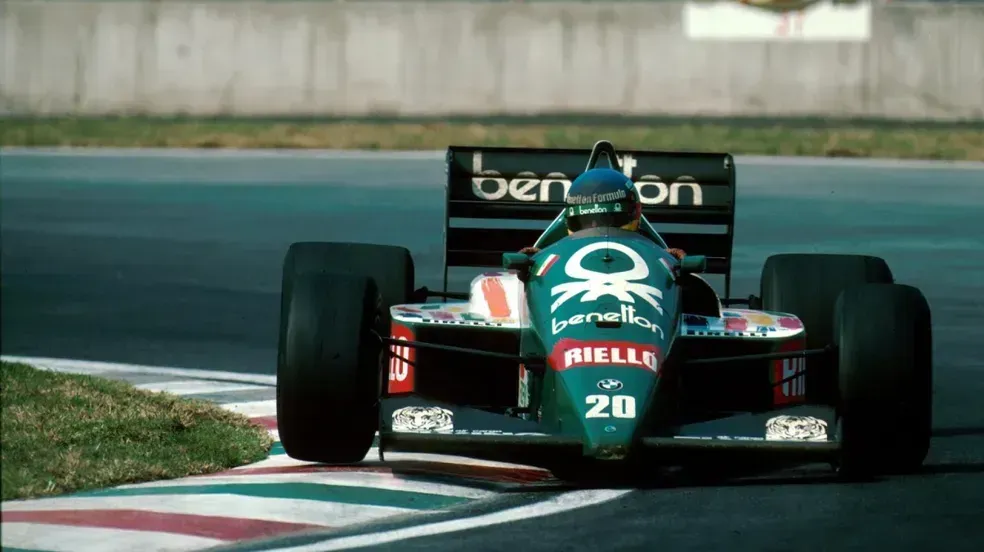 Gerhard Berger durante o GP do México de 1986