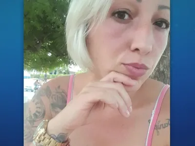 Homem mata mulher a facadas dentro de bar após discussão em SP