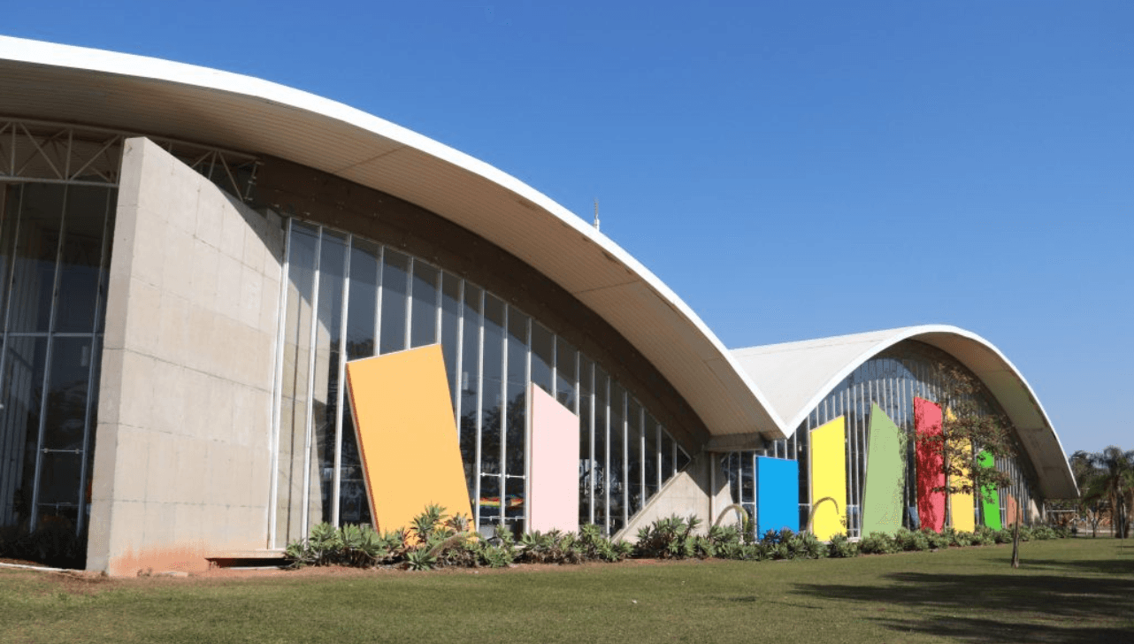 Biblioteca de Sorocaba recebe roda de conversa sobre suspense e terror