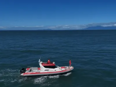 Buscas por homem desaparecido no mar são intensificadas em Ilhabela