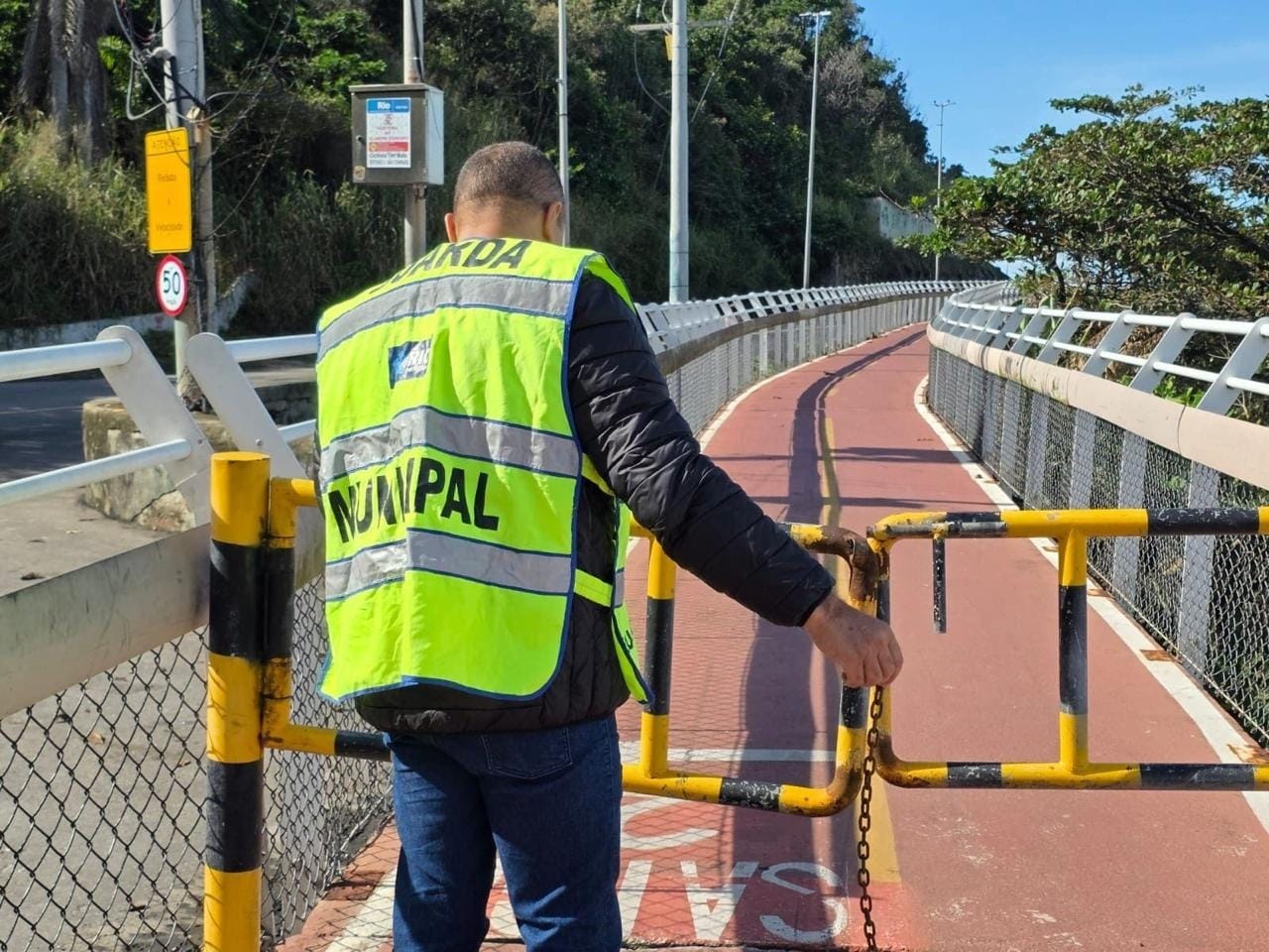 Câmara do Rio propõe multa para invasão de áreas interditadas