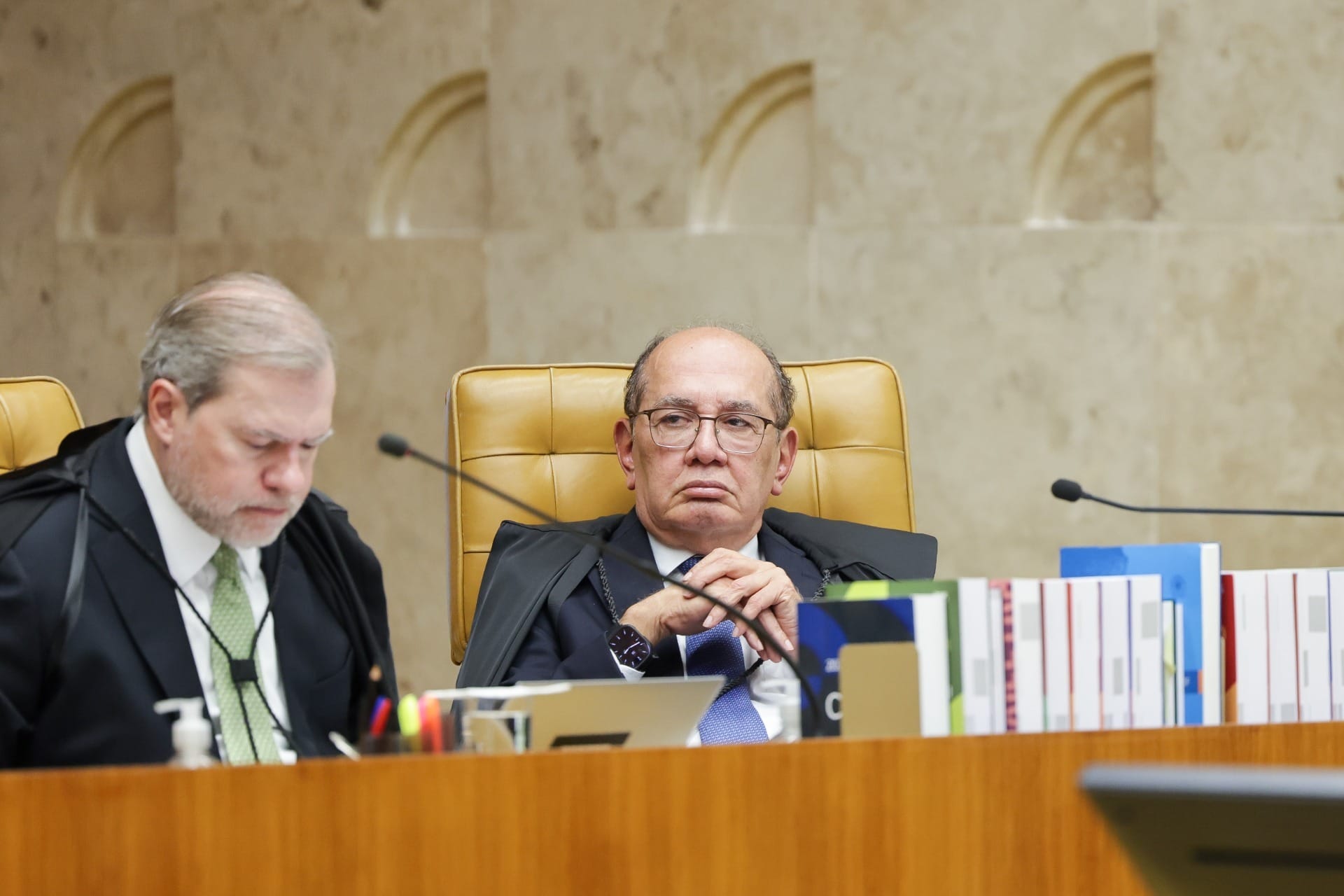 Gilmar Mendes pede vista e suspende julgamento da Lei da Ficha Limpa