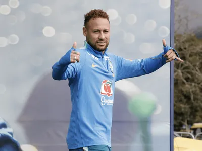 Fabinho exalta presença de Neymar na Seleção Brasileira durante a Copa