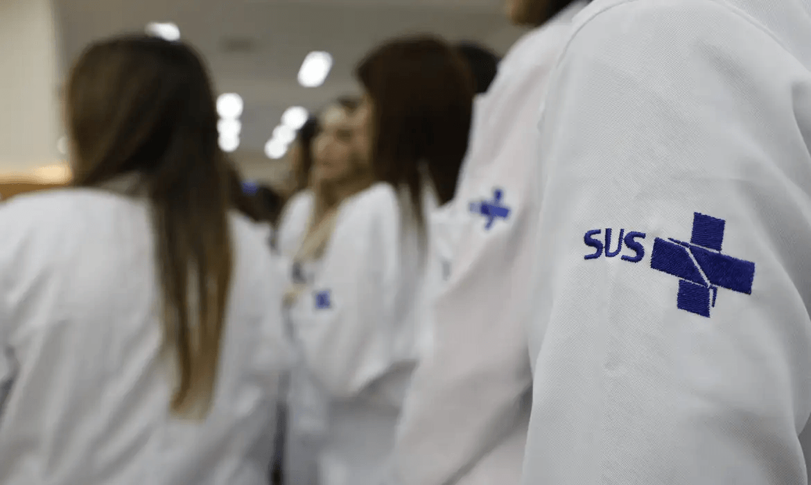 SUS terá novo exame para rastrear câncer de intestino