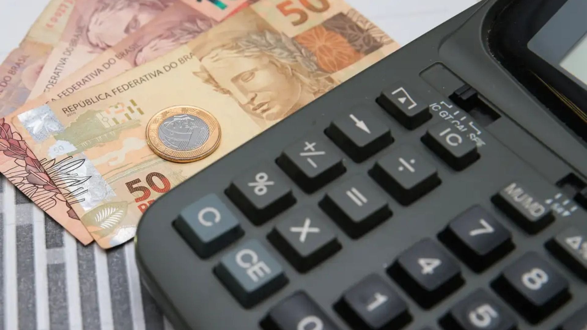 Focus mantém projeção de crescimento de 1,99% do PIB em 2026