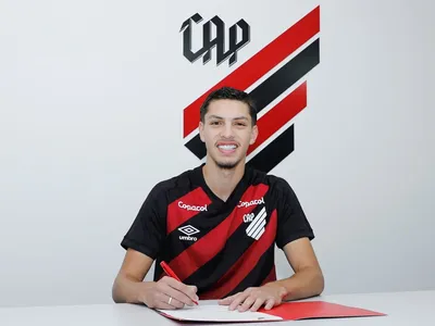 Athletico anuncia o zagueiro Bruno Baldini, ex-Avaí