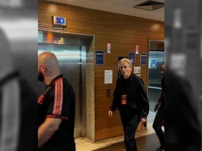 Jorge Jesus vai ao Maracanã e responde se treinará o Flamengo