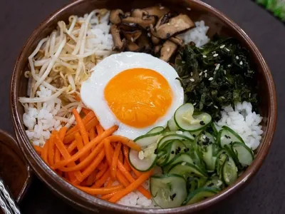O que é bibimbap? Prato coreano é desafio na seletiva do MasterChef 2026
