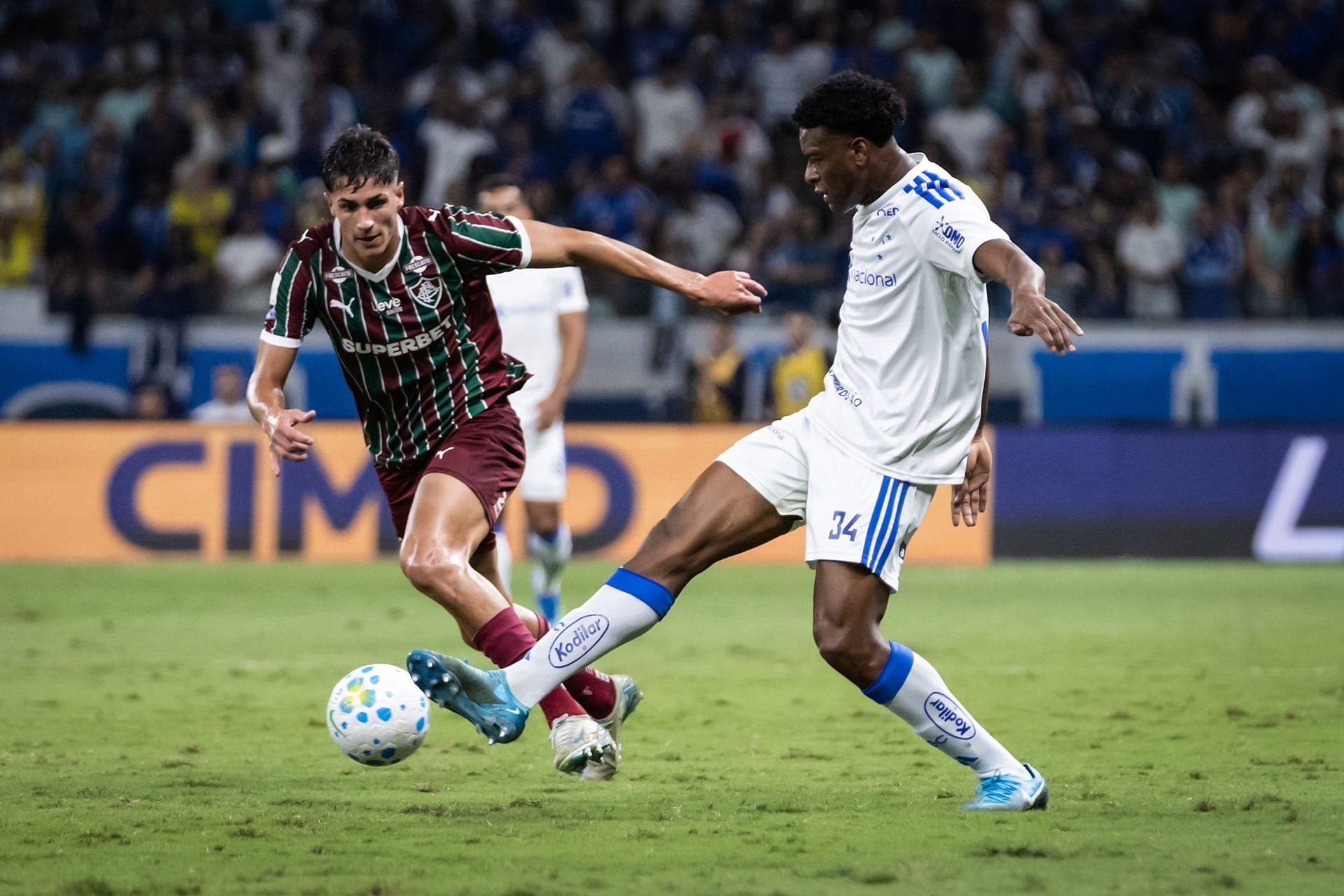 Fluminense sai na frente, mas cede empate ao Cruzeiro no Mineirão