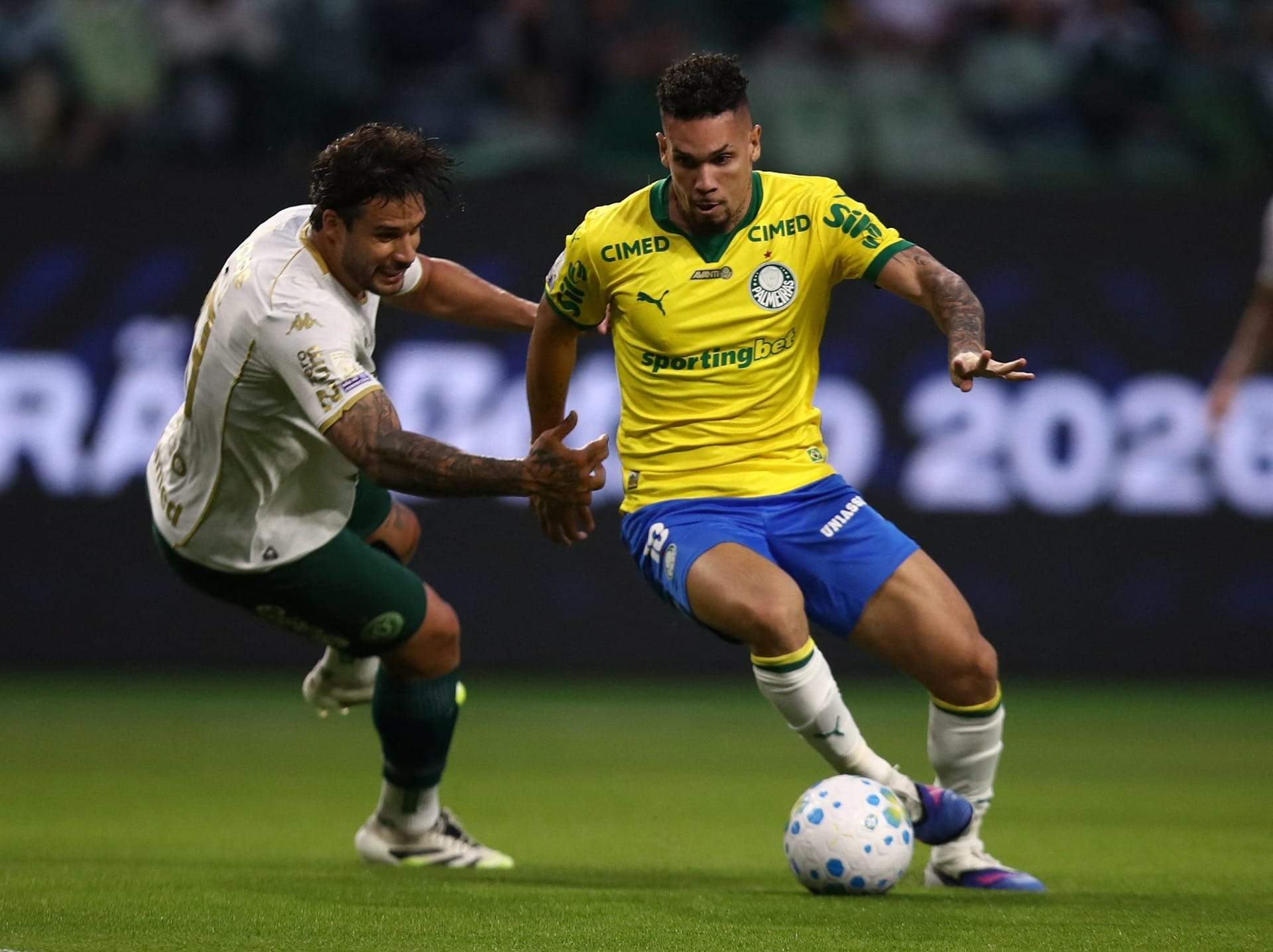 Paulinho decide e mostra alívio por vitória do Palmeiras: "Como uma final"