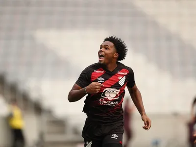 Athletico goleia Coritiba na final do Paranaense Sub-17