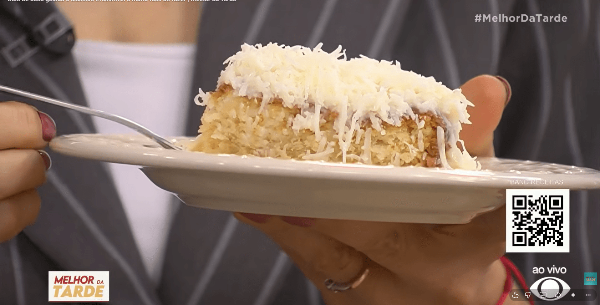 Bolo de coco gelado (toalha felpuda) do chef Bruno Hashimoto | Band Receitas