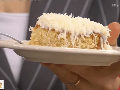 Bolo de coco gelado (toalha felpuda) do chef Bruno Hashimoto | Band Receitas