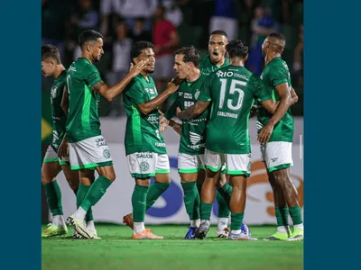 Guarani atropela o Amazonas por 5 a 0 e assume a liderança da Série C