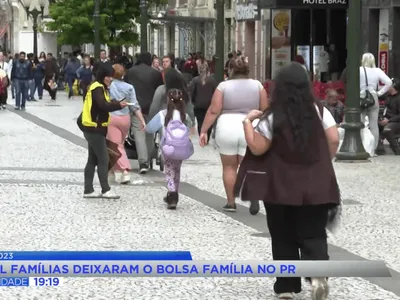 Com renda maior, 194 mil famílias deixam Bolsa Família no PR