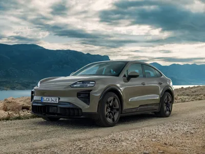 Novo Porsche Cayenne elétrico chega ao Brasil e passa de R$ 1,4 milhão