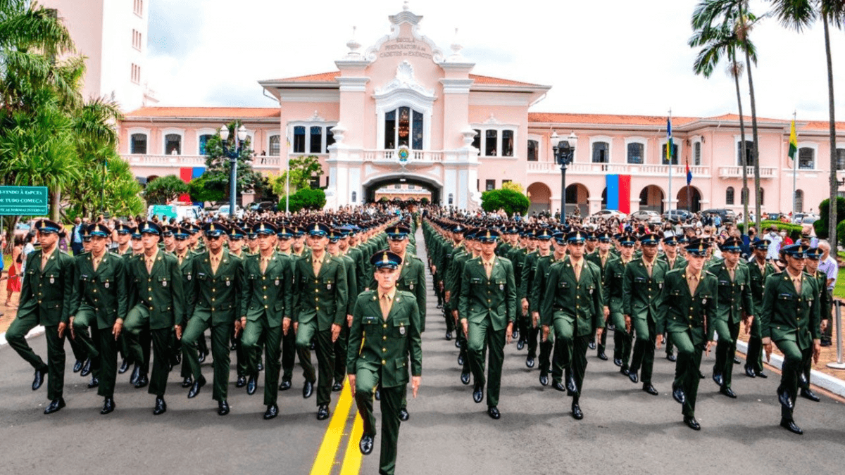EsPCEx recebe inscrições para curso de formação de oficiais do Exército