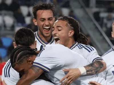 Fora da Copa, Itália inicia reconstrução com vitória sobre Luxemburgo
