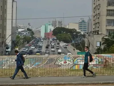 Prefeitura de SP planeja privatizar a Praça Roosevelt com foco em garagens