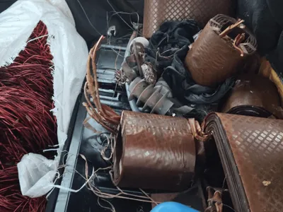 Dupla é presa transportando mais de 200 quilos de fios de cobre