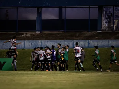 Com um a menos, Anápolis bate Paysandu e fica perto do título da Copa Verde