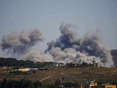 Israel volta a atacar o sul do Líbano, em novo desafio ao acordo EUA-Irã