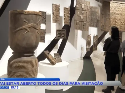 Museu Oscar Niemeyer abre no feriado com mostra em reta final