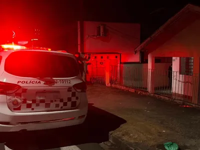 Homem leva nove facadas de vizinho durante briga em Piracicaba