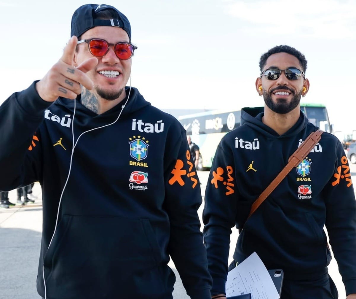Seleção Brasileira chega ao local do amistoso contra Egito