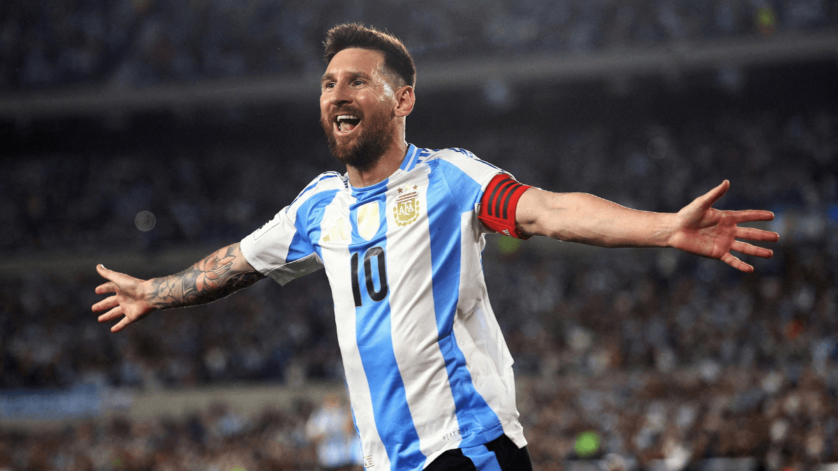 Messi estreia na Copa de olho em marca que pertence a Klose