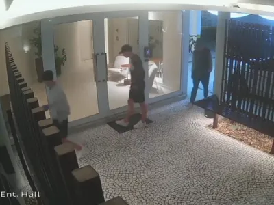 Quadrilha clona controle e invade condomínio de luxo na Zona Oeste de SP