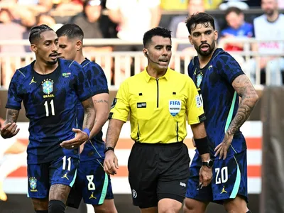 Raphinha diz que Seleção Brasileira ficou preocupada com Wesley: "É triste"