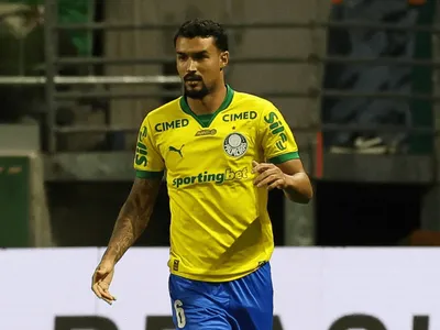 Lateral do Palmeiras sofre lesão no joelho e passa por cirurgia