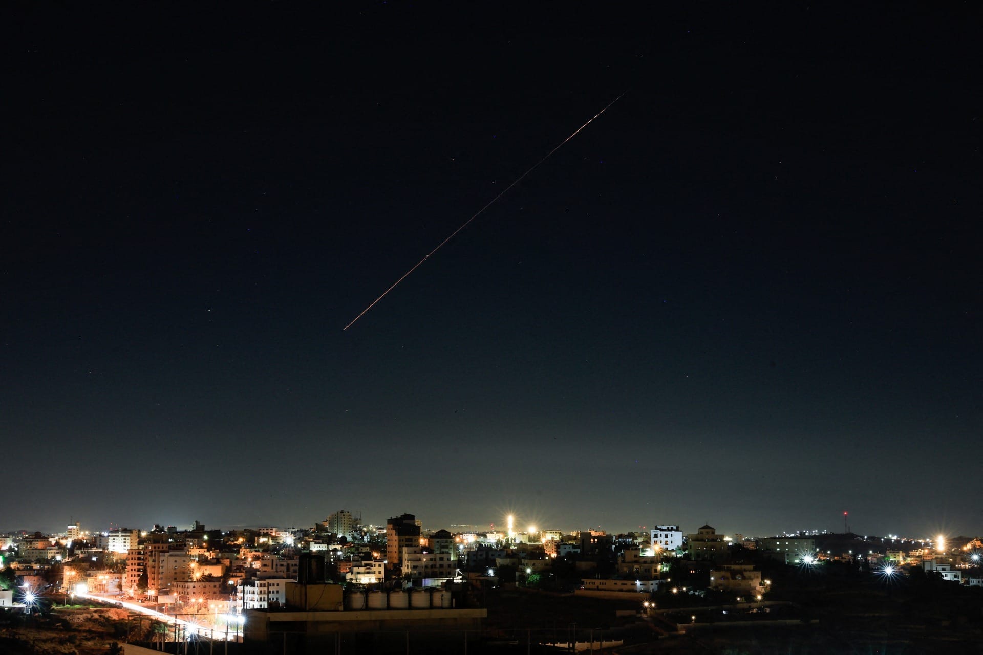 Irã lança primeiros ataques contra Israel desde o início do cessar-fogo