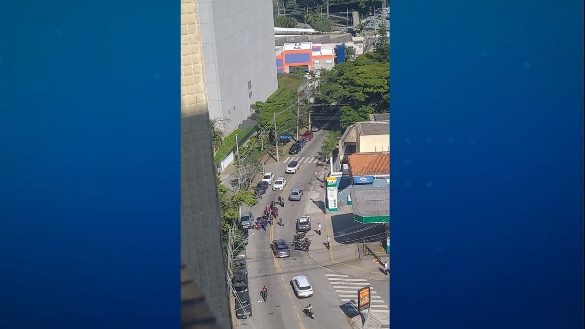 Policial é baleado ao reagir a tentativa de assalto na Zona Sul de SP
