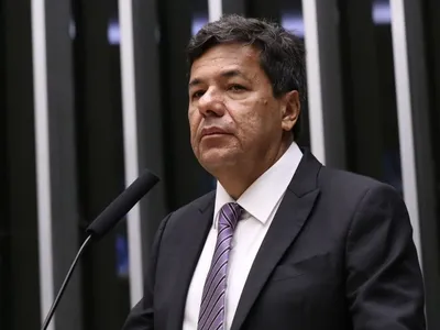 Se jovem pode votar, deve ser punido no rigor da lei, diz deputado