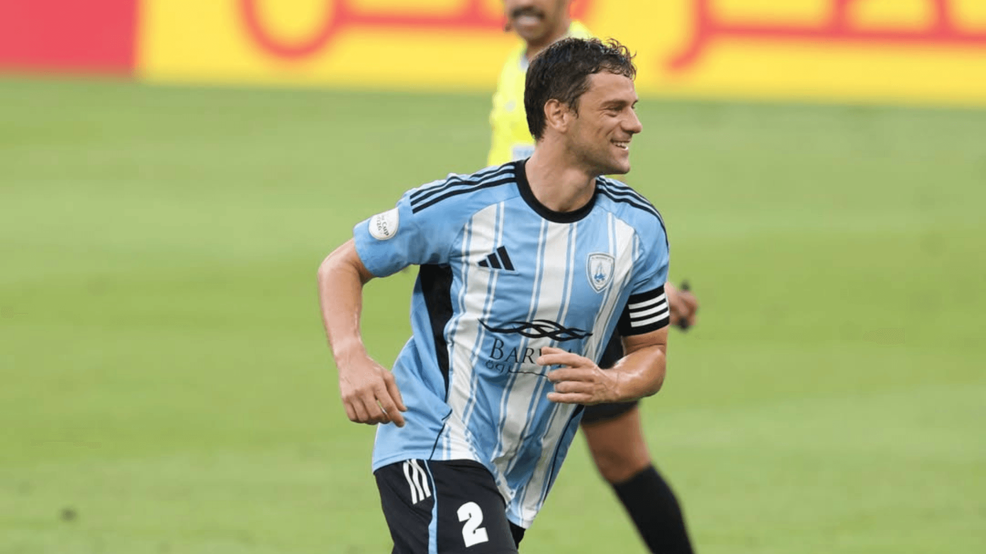 Lucas Mendes, zagueiro do Al Wakrah, vai defender o Catar na Copa do Mundo I Foto: Divulgação/Al Wakrah