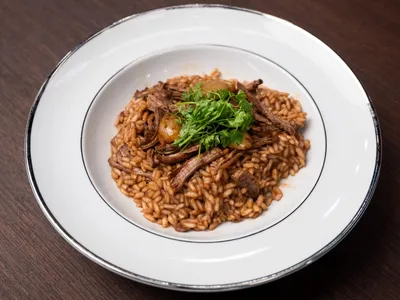 Arroz caldoso de mignon e cabernet | Band Receitas