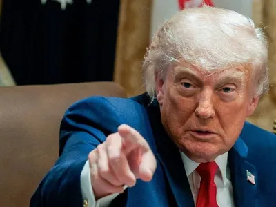 Trump ameaça atacar o Irã após queda de helicóptero militar dos EUA