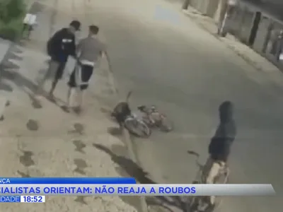 Vítimas tentam impedir assaltos e acabam espancadas em Curitiba