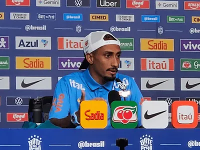 Raphinha desabafa sobre torcida brasileira: "Não consegui criar conexão"