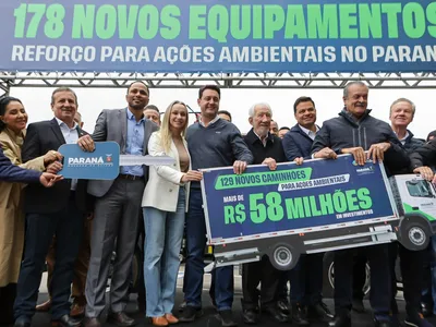Ratinho Junior entrega R$ 70 mi em veículos da Patrulha Ambiental