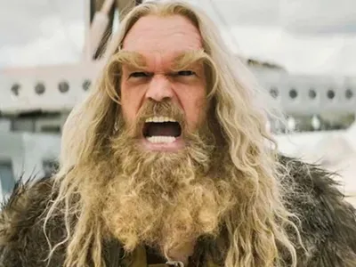Ator de X-Men revela diagnóstico de câncer raro: "Atinge 1% dos homens"