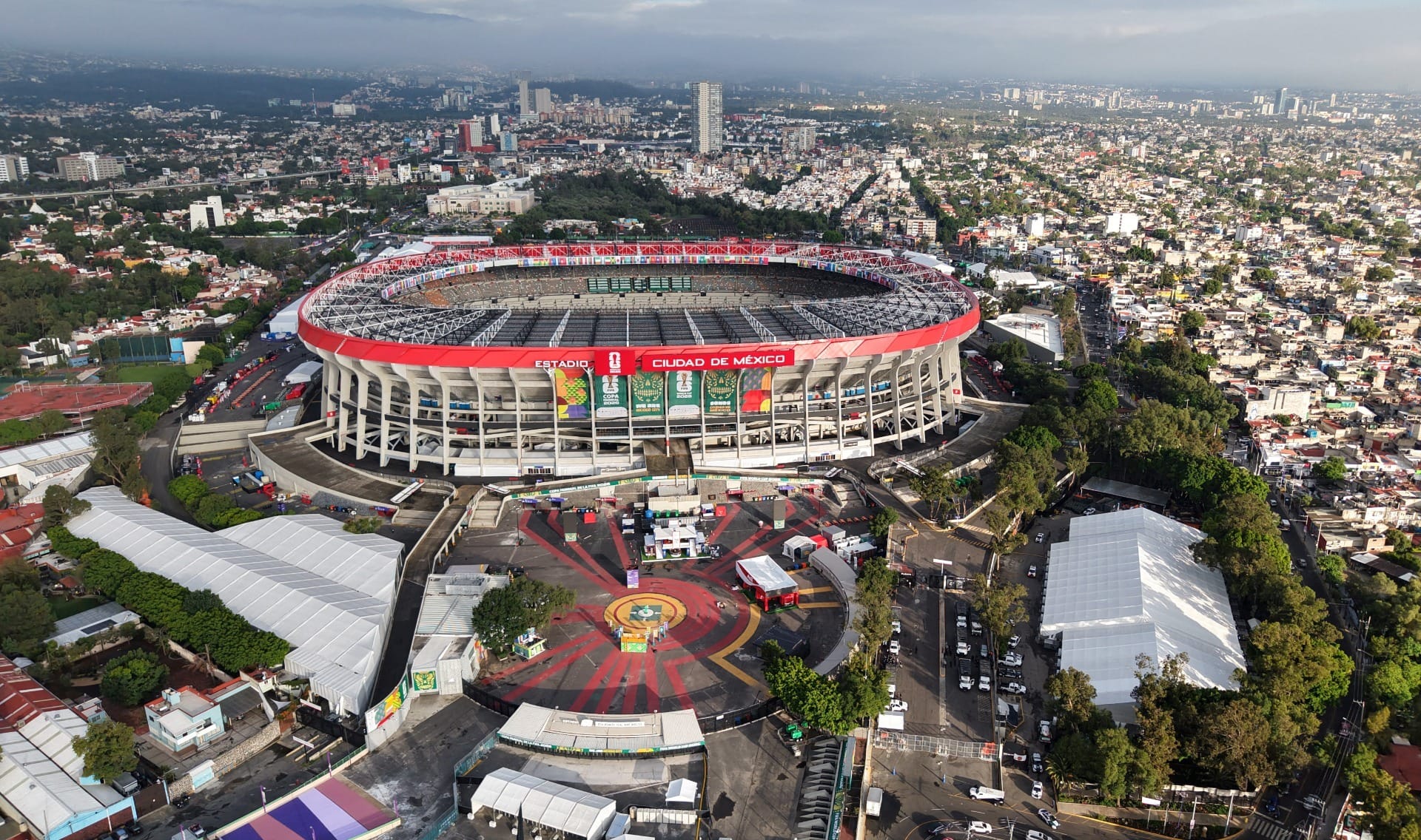 Cinco policiais são mortos horas antes da abertura da Copa no México