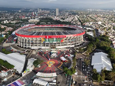 Cinco policiais são mortos horas antes da abertura da Copa no México